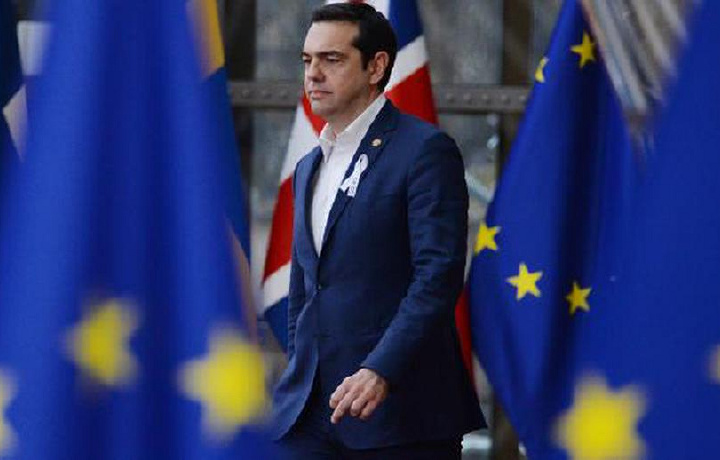 Премьер Греции решил перенести парламентские выборы