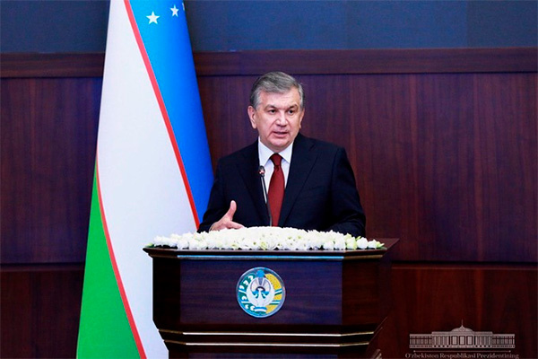 Shavkat Mirziyoyev Toshkentdagi xalqaro konferensiya ochilishida nutq so‘zlaydi