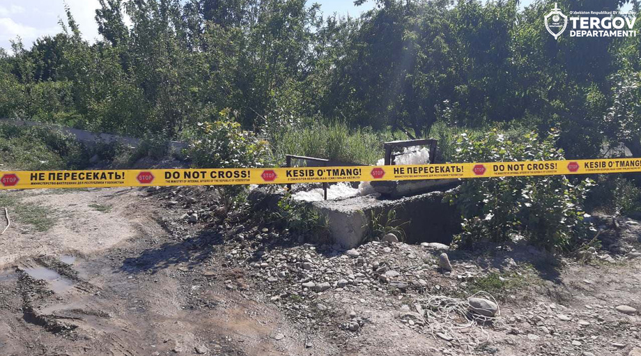В Фергане двое мужчин не поделили воду и закидали своих знакомых камнями