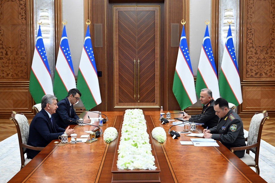 Shavkat Mirziyoyev Turkiya bilan harbiy hamkorlik bo‘yicha hisobotni eshitdi