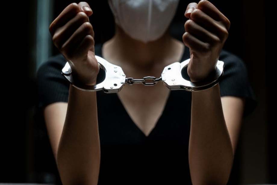 В Намангане гражданин от имени женщины шантажировал 61-летнего мужчины