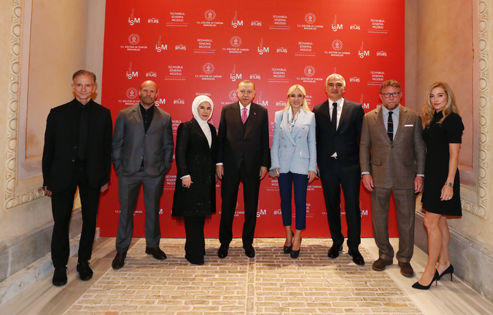Туркия президенти тарихий жойни тантанали равишда очиб берди