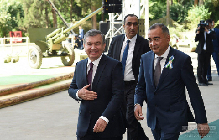 Shavkat Mirziyoyev davlat rahbarlarini g‘alaba kuni bilan tabrikladi