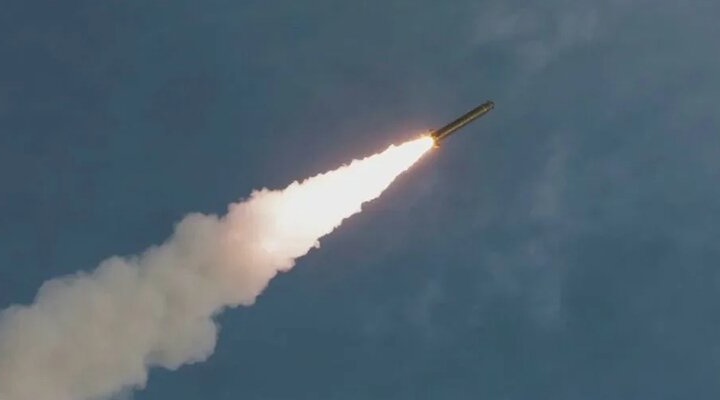 Shimoliy Koreya tovushdan tez uchuvchi raketani sinovdan o‘tkazdi