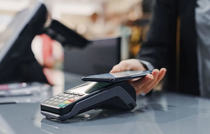 В Узбекистане заработают платежные системы Apple Pay и Google Pay