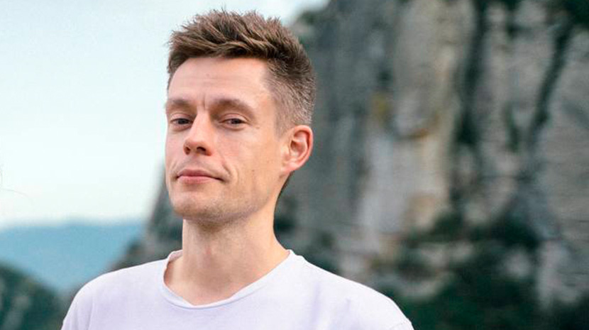 Россиялик машҳур блогер қамоққа ҳукм этилди