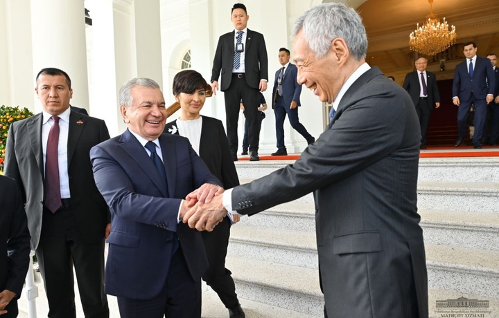 Prezident Singapur bilan  amalga oshiriladigan beshta yo‘nalishni ko‘rsatib o‘tdi (foto)