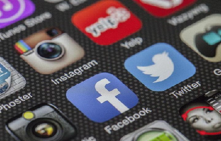 Facebook и Instagram восстановили работу после глобального сбоя