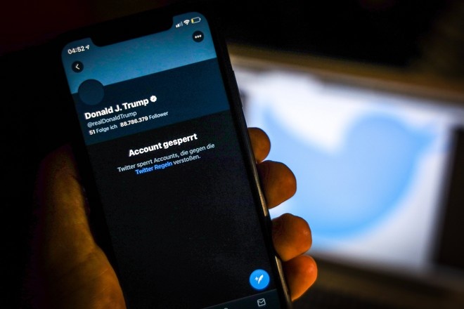 Трамп обратился в суд с требованием вернуть свою учётную запись в Twitter