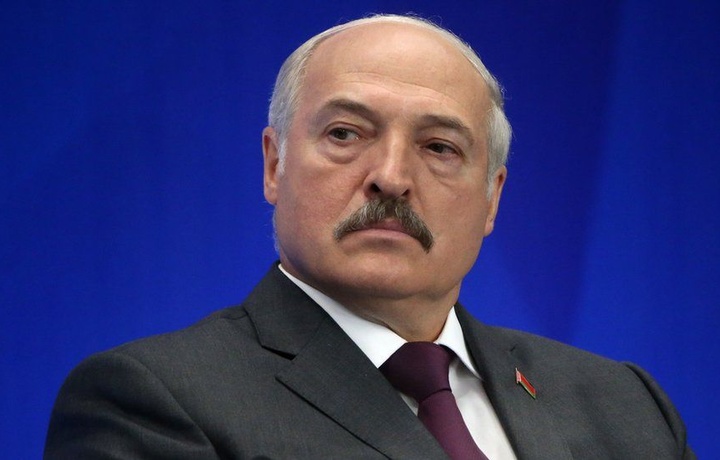 Lukashenko oilasi bilan Rossiyaga uchib ketdi — OAV