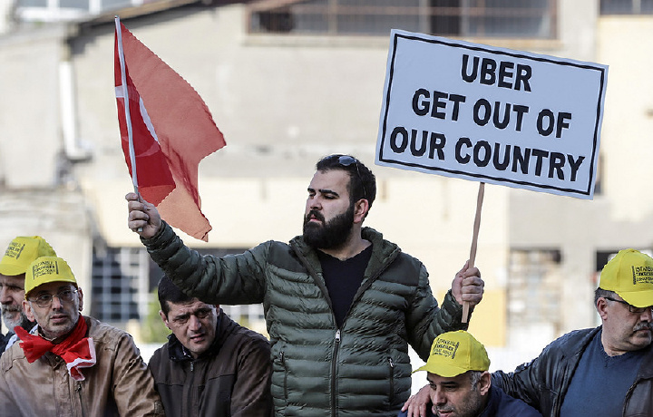 Эрдоган объявил о запрете сервиса такси Uber в Турции