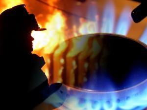 В Андижане супруги пострадали из-за вспышки газовоздушной смеси
