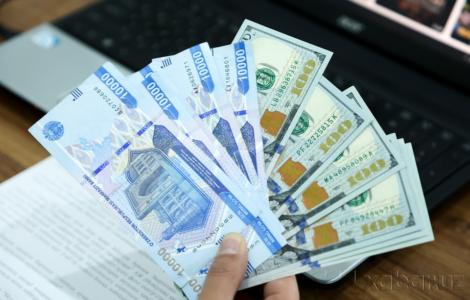 Долларнинг ошиб бориши тўхтамаяпти