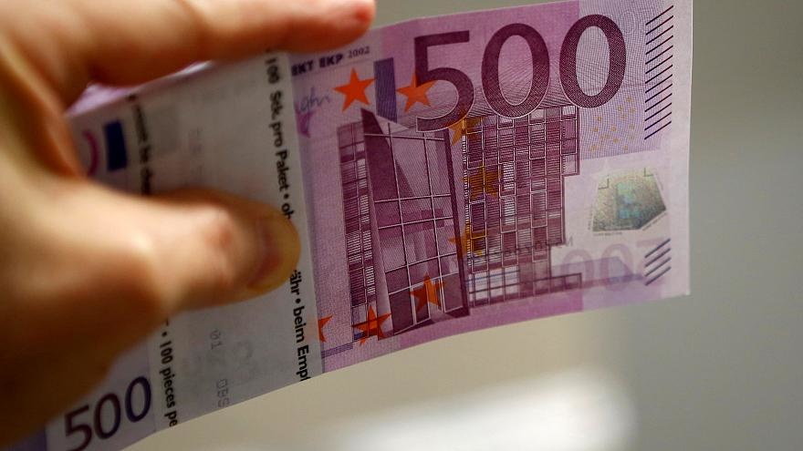 «Asaka bank»ka taqdim etilgan 29.000 yevro qalbaki bo‘lib chiqdi