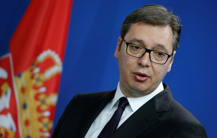 АҚШга борган Сербия президентининг тоби қочди