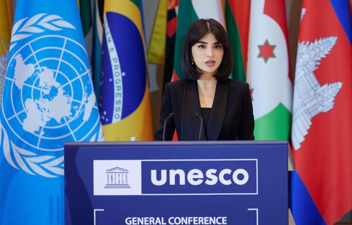 Saida Mirziyoyeva YuNESKOning yangi rahbarini tabrikladi