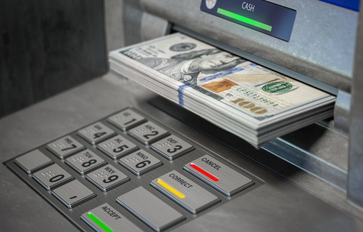 Доллар курси яна 12 минг сўмдан пасайди