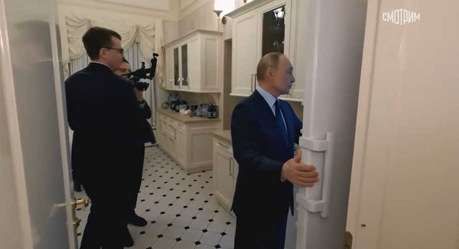 Sinfdoshi Putinning «eski odati» haqida gapirdi