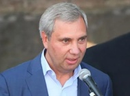 Александр Петров