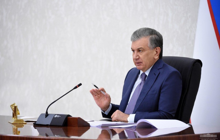 Шавкат Мирзиёев поручил направить в регионы группы для оказания помощи в стабилизации эпидситуации