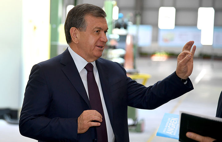 Shavkat Mirziyoyev Angrenga bordi
