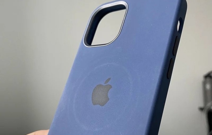Apple предупредила владельцев iPhone 12 о несовместимости чехлов с зарядкой MagSafe