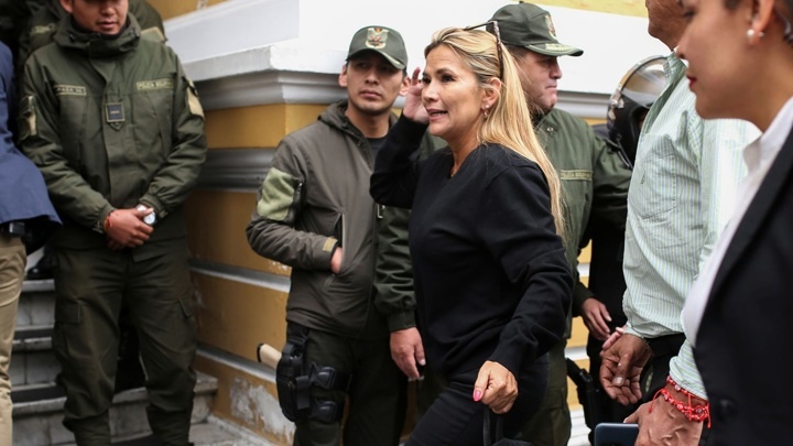 Боливия собиқ президенти ҳибсга олинди