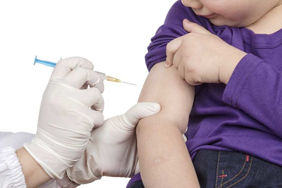 Дошколят и первоклассников бесплатно вакцинируют против гриппа
