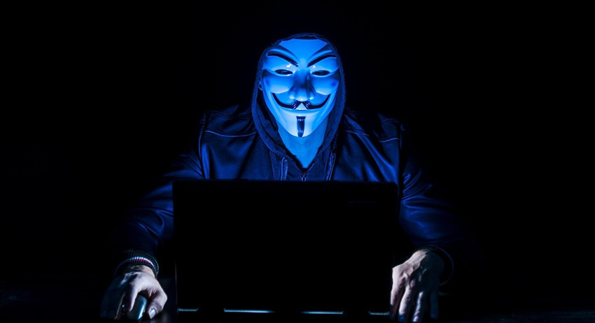 Пятерых предполагаемых хакеров задержали в Британии