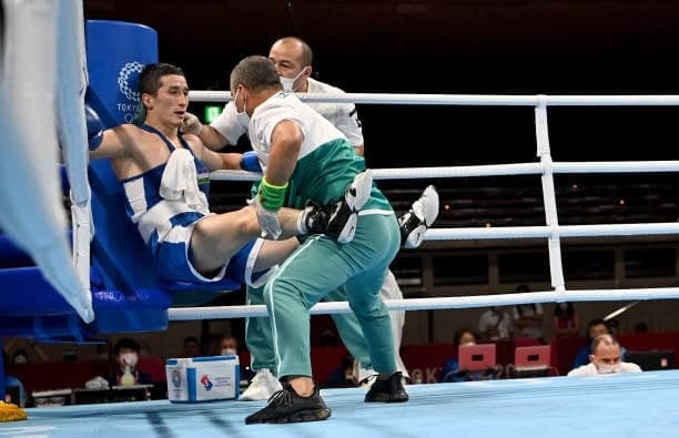 Elnur Abduraimov tojikistonlik raqibini ishonchli tarzda yengdi