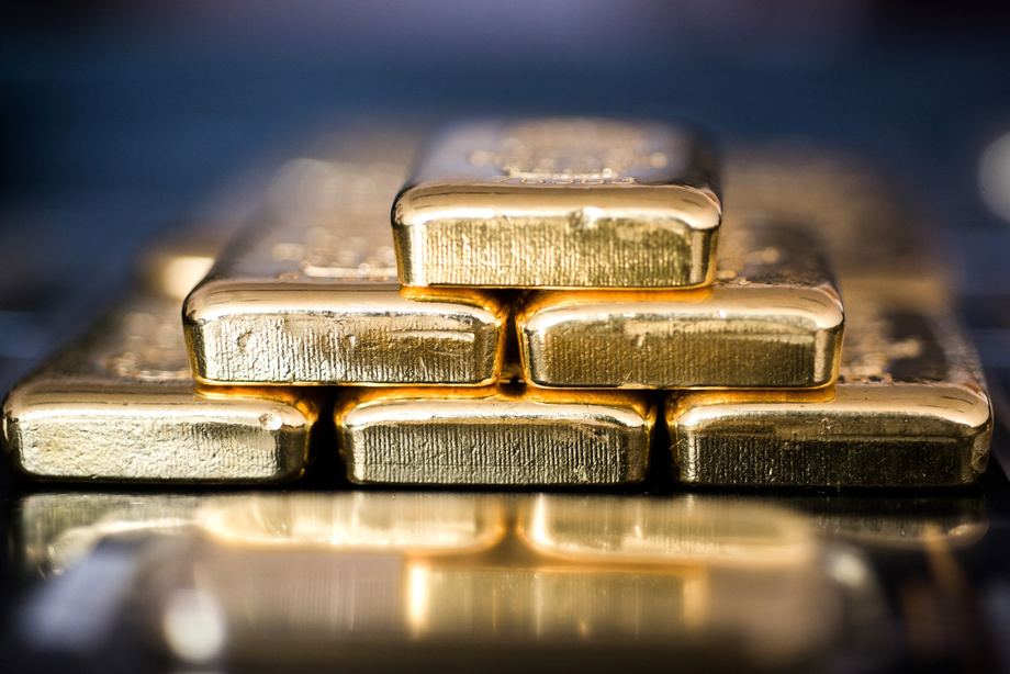 Узбекистан в марте экспортировал золото на $1,35 млрд