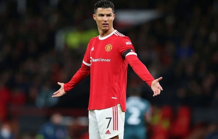 «Manchester Yunayted» Ronaldu bilan shartnomani bekor qiladi