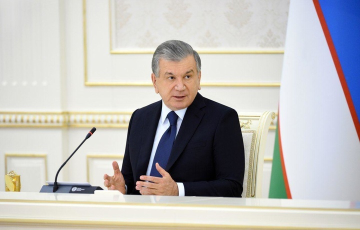 Shavkat Mirziyoyev videoselektor o‘tkazdi: minglab gektar yer maydonlari talon-toroj bo‘lgan