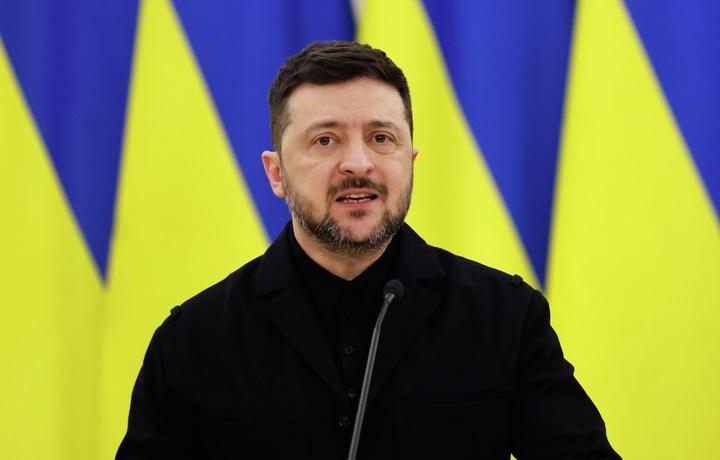 Зеленский яна сайловда номзодини қўйишни инкор этмади