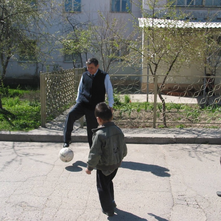 Rus porno qizil tube Ayol chochqaxonada chochqa bilan jinsiy aloqada boladi