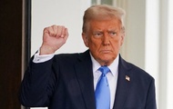 Трампнинг кўплаб қарорлари устидан судга шикоят киритилган.