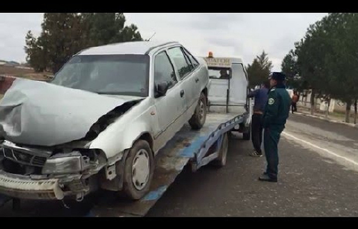 Toshkentda mast haydovchi YPX xodimini urib, yana 3 ta mashina bilan to‘qnashdi
