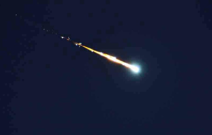 В небе над востоком Японии пролетел метеорит