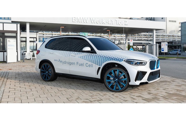 BMW намерена начать выпуск автомобилей на водороде до 2030 года