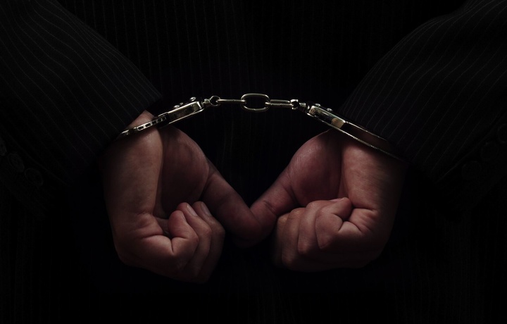 В Узбекистане задержали сотрудника Таможенного комитета, подозреваемого в хищении 145 млрд сумов
