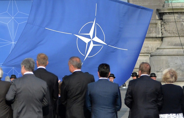 Францияда мамлакатни НАТОдан чиқариш ташаббуси илгари сурилди