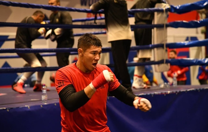 Bokschimiz Madiyor Saidrahimov raqibiga hech qanday imkoniyat qoldirmadi