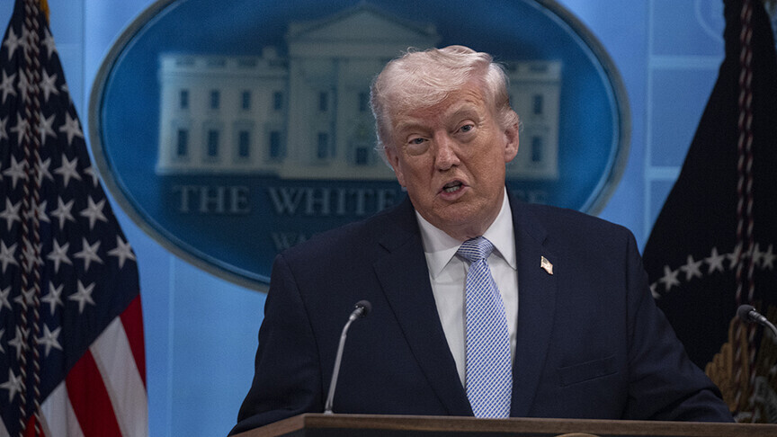 Трамп объявил о продлении перемирия с Ираном