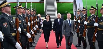 Шавкат Мирзиёев с супругой прибыл в Словению (фото)