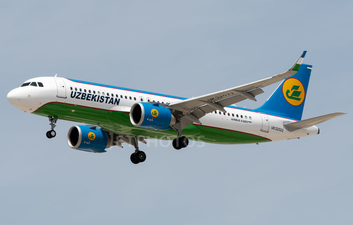 «Uzbekistan Airways» Umra vizasiga ega yo‘lovchilarni tashishni vaqtincha to‘xtatdi