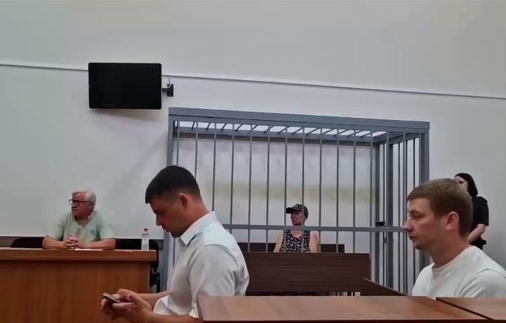 Сочида қўлбола ароқдан заҳарланиб 10 киши вафот этди