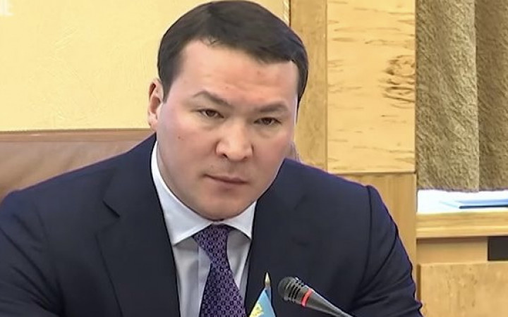 ОАВ: Назарбоевнинг жияни ишдан ҳайдалмаган