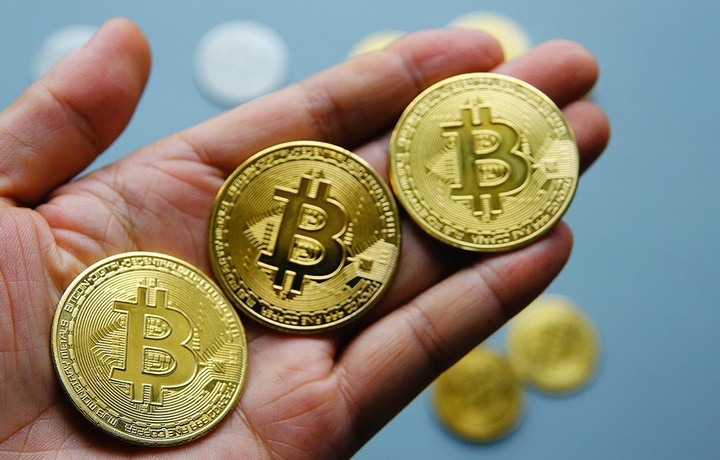 Биткоин қиймати 118 минг долларга кўтарилди