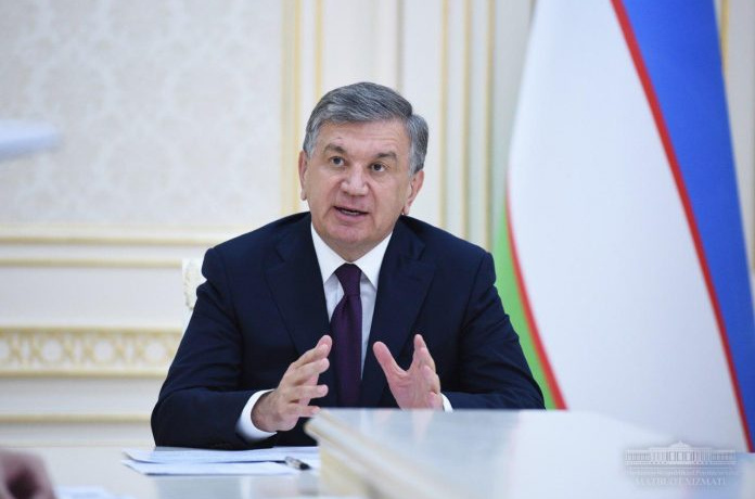 Shavkat Mirziyoyev: «Men yuradigan yo‘lni bo‘yagan bilan odamlar rahmat demaydi» (video)