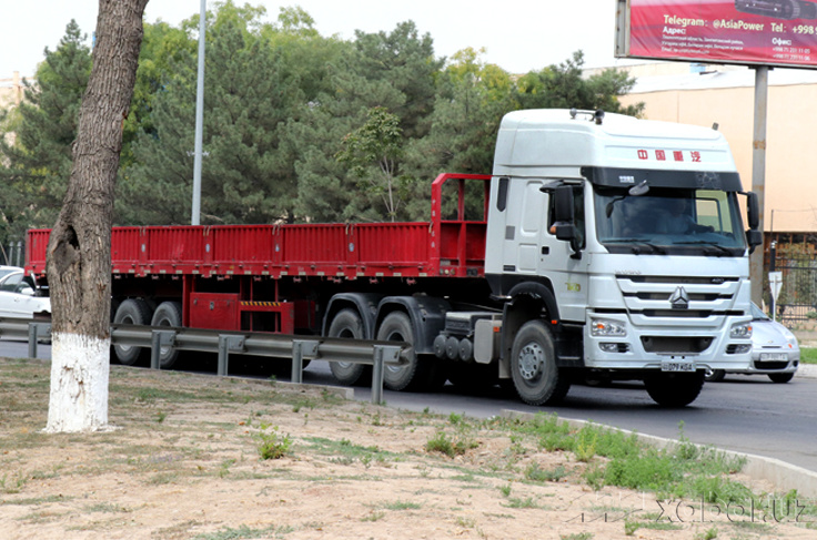 Rossiya yuk mashinalari haydovchilari va fohishalar